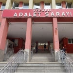 kizinin-makyaj-yapmasina-ve-etek-giymesine-izin-vermeyen-babaya-istismar-iftirasi-7crUIWGX.jpg
