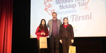 mehmet-akif-ersoya-golcuklu-ogrencilerden-duygu-dolu-mektuplar-7HTP47ZJ.jpg