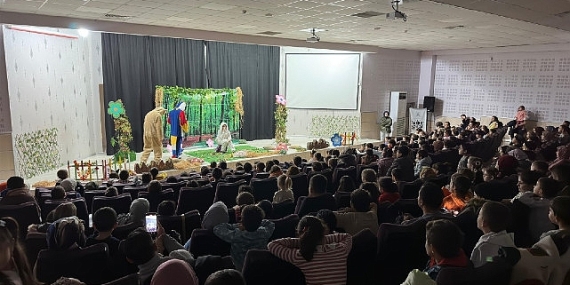 ”Ormandaki Tuzak” Oyunu Kartepeli Miniklerle Buluştu