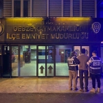 Sevi̇nen Suri̇yeli̇leri̇n Önünü Kesmi̇şti̇, Gözaltına Alındı