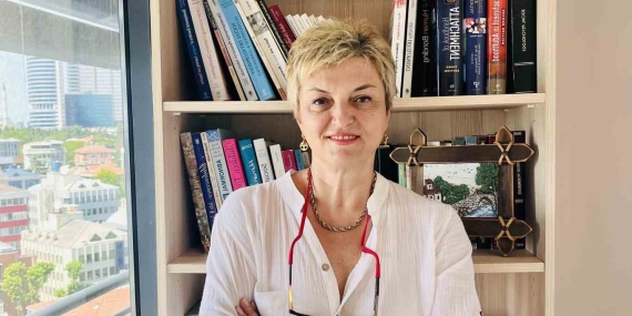 “Sosyal medyayı yasaklamak yerine bilinçli kullanım öğretilmeli”