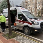 trafik-isiklarinda-otomobil-motosiklete-carpti-2-yarali-0-NRgAVw7J.jpg