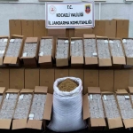 1-milyon-220-bin-bos-ve-dolu-makaron-ele-gecirildi-nt44FDAP.jpg