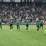 Kocaelisporlu taraftarlar Antalyaspor’a kesilen para cezasına ortak oldu