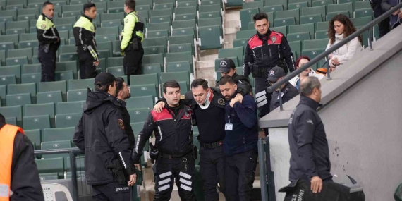 Kocaelispor – Iğdır maçında tribünde olay çıktı