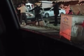 4-kisinin-tekmeli-yumruklu-saldirisina-ugradi-jandarma-kurtardi-2NhCv5RF.jpg