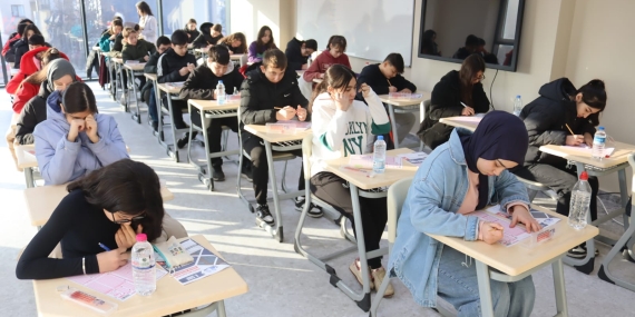 Ali & Nazile Yıldız Çınar Akademi’de LGS öncesi sınav heyecanı yaşandı