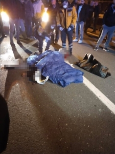 bariyerlere-carpan-motosikletin-surucusu-hayatini-kaybetti-sJFLjpJ5.jpg