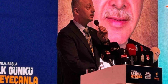 Başkan Büyükakın’dan İmamoğlu’na: “Senin makyajını akıtmaya devam edeceğiz”
