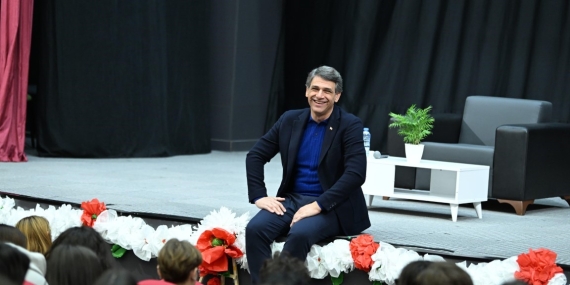 Başkan Kocaman’dan gençlere: “Sizlerin hayalleriniz bizim yol haritamız”