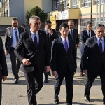 baskan-sezer-bakan-yardimcisi-macit-ile-ogrencileri-ziyaret-etti-cQDyxV83.jpg