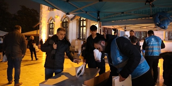 Büyükşehir’den kandil simidi ikramı