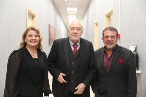 cumhuriyetin-ilk-duragi-izmit-belgeseline-gorkemli-gala-hWbk64n5.jpeg
