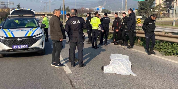 D-100’de bariyerlere çarpan motosikletin sürücüsü hayatını kaybetti