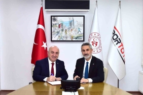 daricada-iki-spor-tesisinin-zemini-yenileniyor-3ri6XaJ2.jpg