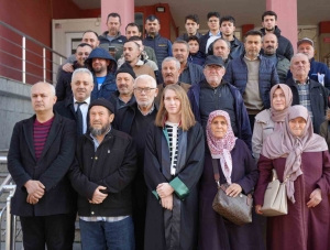 dedenizden-miras-kalan-arsalarin-intikal-islemlerini-yapacagim-diyerek-iki-koyu-dolandirdi-fyRd7Rzu.jpg
