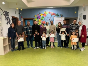 egitimini-tamamlayan-babalara-baba-destek-programi-sertifikalari-teslim-edildi-2YWpz83g.jpeg