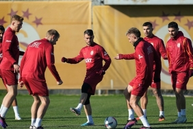 galatasaray-goztepe-maci-hazirliklarini-surdurdu-J1XPTeNs.jpg