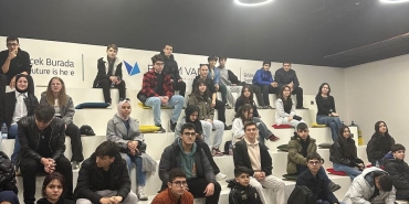 gencler-bilisim-vadisini-gezdi-FB1zVzqA.jpg