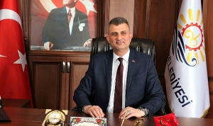 golcuk-belediye-baskani-ali-yildirim-sezer-yayinladigi-mesaj-ile-10-ocak-calisan-gazeteciler-gununu-5j2Wjxh6.jpg
