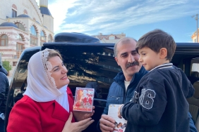 hurriyet-cuma-namazi-sonrasi-korfezli-vatandaslarla-bulustu-rwQ8FnbS.jpg