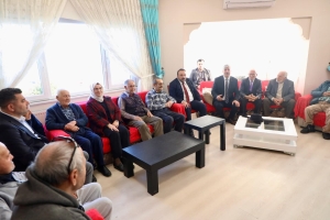 huzur-evindeki-yasli-cinarlarla-bir-araya-geldiler-vZpCjsZH.jpg