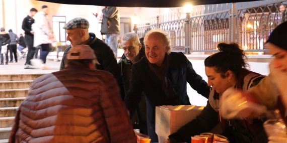 İzmit Belediyesinden Miraç Kandili’nde helva ikramı