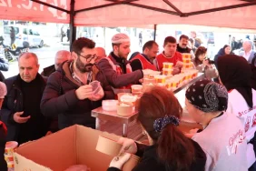 izmit-daricada-sicak-yemek-hizmetine-devam-urUxqbs5.webp