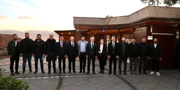 izmitin-en-guzel-yeri-65-yas-ustune-ozel-tesis-oluyor-sayginlar-kulubu-goz-kamastiracak-QJNEdBxy.jpg