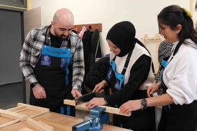 kadinlar-ahsap-atolyesinde-yeteneklerini-kesfediyor-ahsabin-buyulu-dunyasi-buyuksehirde-9xOc3ZCc.jpg