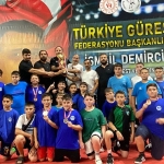 kagitspordan-sampiyonluklarla-dolu-bir-yil-Qle9CHmt.jpg