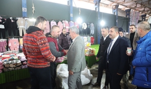 kandira-belediyesinden-pazarci-esnafina-corba-ikrami-atApLcVe.jpg