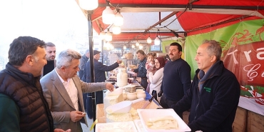 kandira-hamsi-festivalinde-1-ton-balik-tuketildi-qgryHs9W.jpg