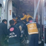 Kazada Araçlar Hurdaya Döndü: Sıkışan Yaralıları İtfai̇ye Çıkardı