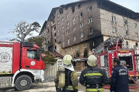 kocaeli-itfaiyesi-otel-yangininda-aktif-gorev-aldi-HUuFm2ZQ.jpg