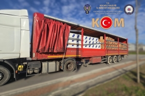 kocaelide-9-milyon-780-bin-sahte-bandrollu-bos-makaron-ele-gecirildi-7gv9RCtR.jpg