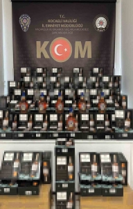 kocaelinde-316-litre-sahte-raki-ve-viski-ele-gecirildi-GHM3FMJn.jpg