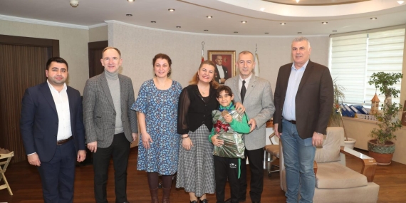 Kocaeli’nin gururu İkra Su Gürbüz, Hürriyet’i ziyaret etti