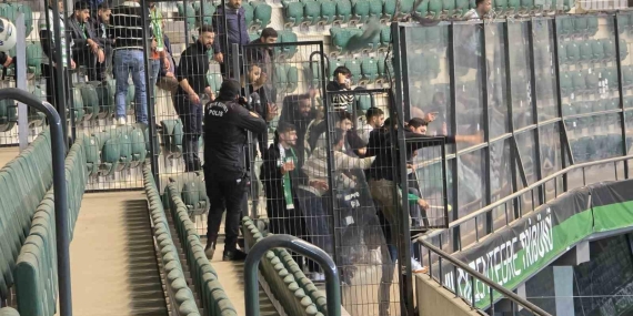 Kocaelispor – Iğdır FK maçında çıkan tribün olaylarında 7 kişi gözaltına alındı