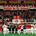 kocaelisporlu-taraftarlar-antalyaspora-kesilen-para-cezasina-ortak-oldu-4BfrHZjR.jpg