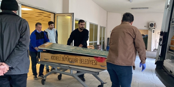 Aldatma tartışmasında kocasını öldürdü