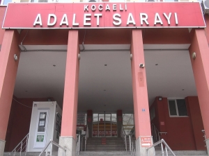 mezarini-kazip-kemiklerini-kirmislardi-genc-kiz-sikayetinden-vazgecti-ncQeWLeF.jpg