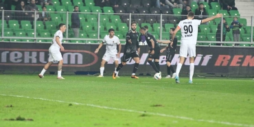 trendyol-1-lig-sakaryaspor-0-genclerbirligi-0-k7q1BMw8.jpg
