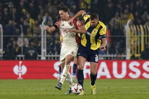 uefa-avrupa-ligi-fenerbahce-0-lyon-0-mac-sonucu-m7b8z8ph.jpg