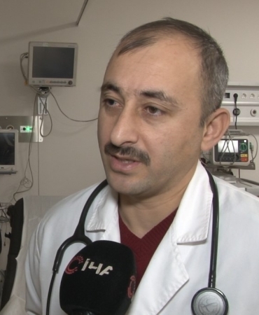 uzmanlardan-sahte-alkol-uyarisi-kendi-ayagiyla-gelen-entube-etmek-zorunda-kaldigimiz-hastalar-oldu-pFYslXwH.jpg