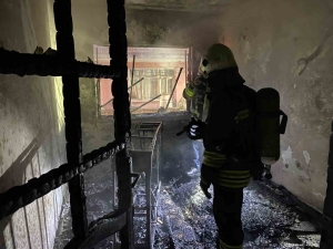 yanginin-ciktigi-ev-kullanilamaz-hale-geldi-rwebqpTR.jpg