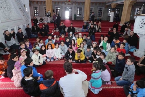 SULTANGAZİLİ ÇOCUKLAR SERTAÇ ABİ İLE CAMİ BULUŞMALARINDA BİR ARADA