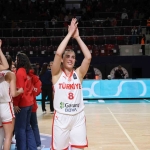 TÜRKİYE - İZLANDA MAÇININ ARDINDAN A MİLLİ KADIN BASKETBOL TAKIMI BAŞANTRENÖRÜ EKREM MEMNUN: "YÜREKTEN OYNAYAN VE MİLLİ TAKIMIN KIYMETİNİ BİLEN OYUNCULARIMIZ VAR" TAKIM KAPTANI AYŞE CORA GALİBİYETİ DEPREMZEDELERE HEDİYE ETTİ SEVGİ UZUN: "ROMANYA'YI DA YENMEK İSTİYORUZ" TİLBE ŞENYÜREK: "MÜCADELEMİZ VE GÜZEL ENERJİMİZLE GALİP GELDİK"
