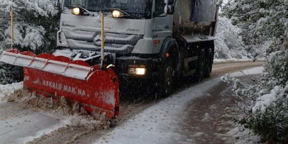 İzmit Belediyesi karla mücadele ekipleri teyakkuzda!