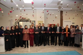 aile-yilina-ozel-merkez-hZy4Mr5D.jpg